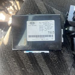 2014-2015 Kia Optima Engine Chassis Body  Control Module Oem 