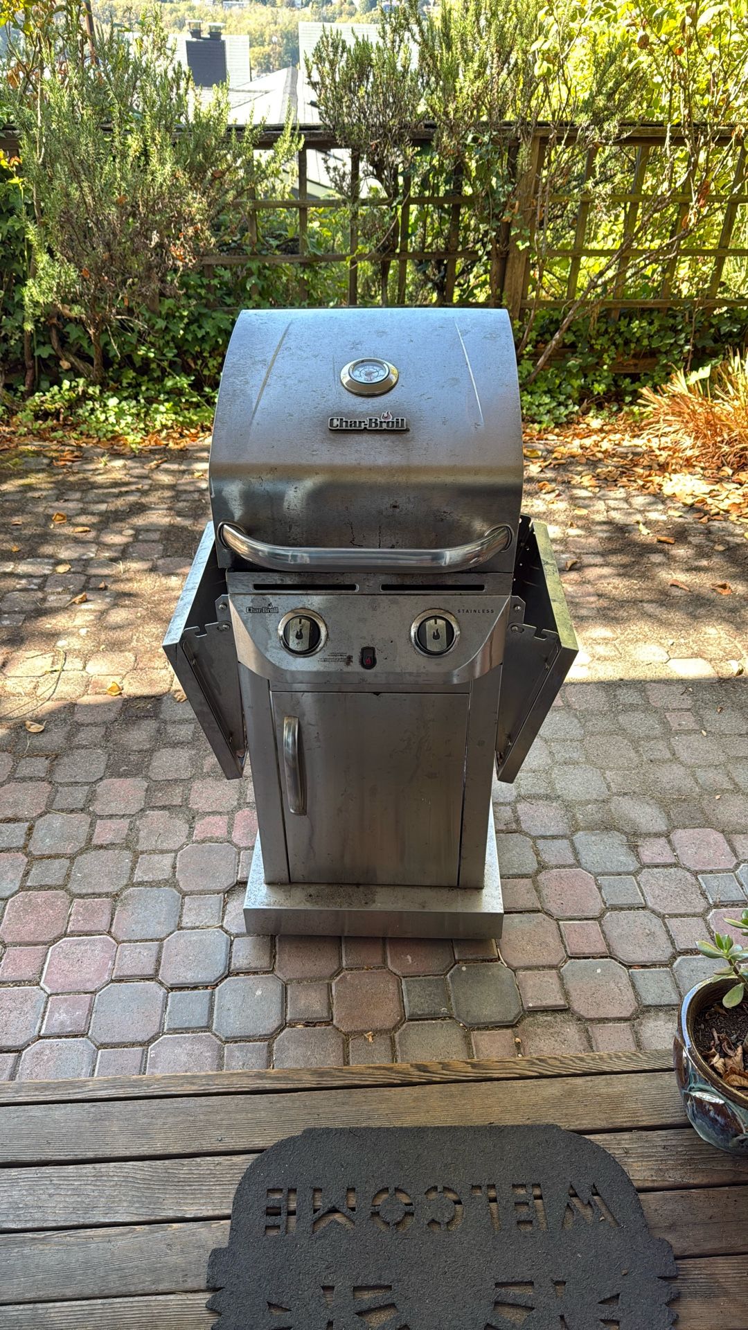 Charbroil SS Grill, 2 Propane Tanks