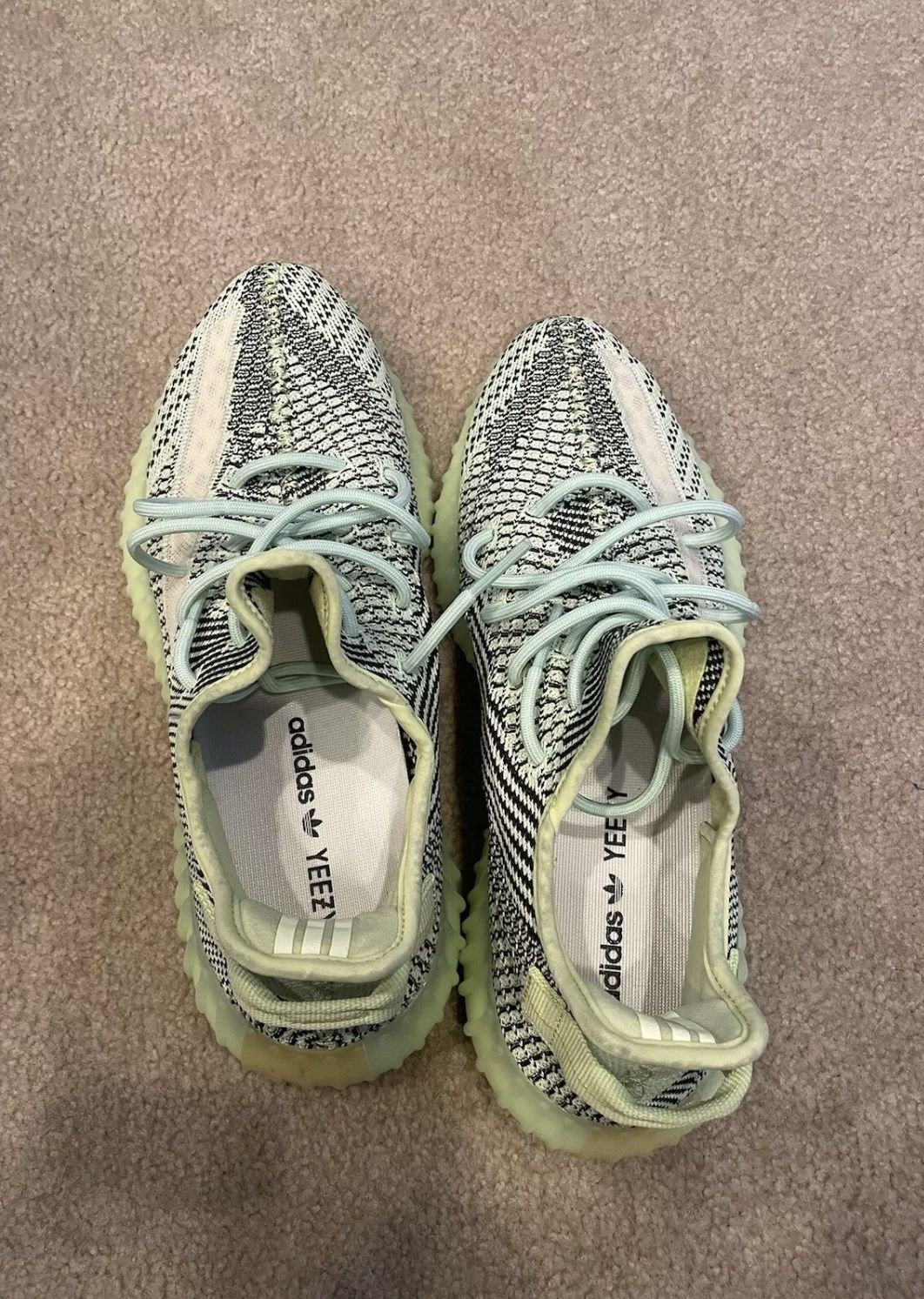 Yeezy Boost 350 V2