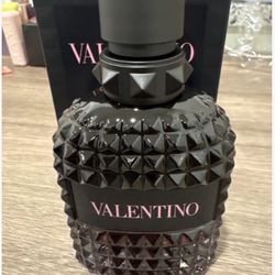 Valentino Born In Roma Intense 