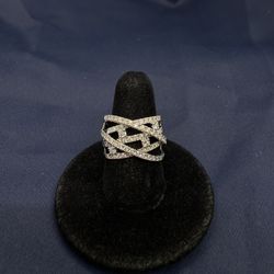 14KWG Round Brilliant 5-Layer Ring