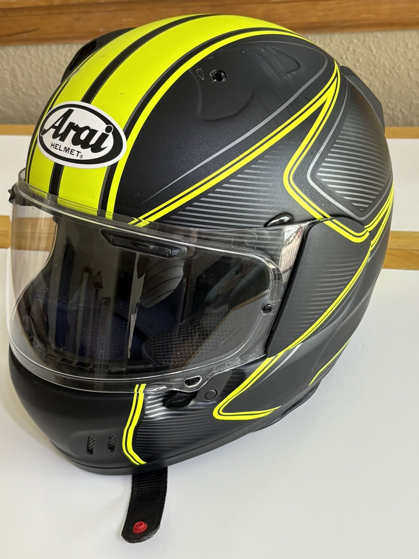 Arai Defiant-XDOT Motorcycle Helmet Sz Small