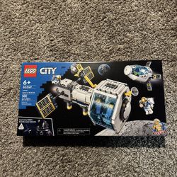 LEGO CITY: Lunar Space Station (60349)