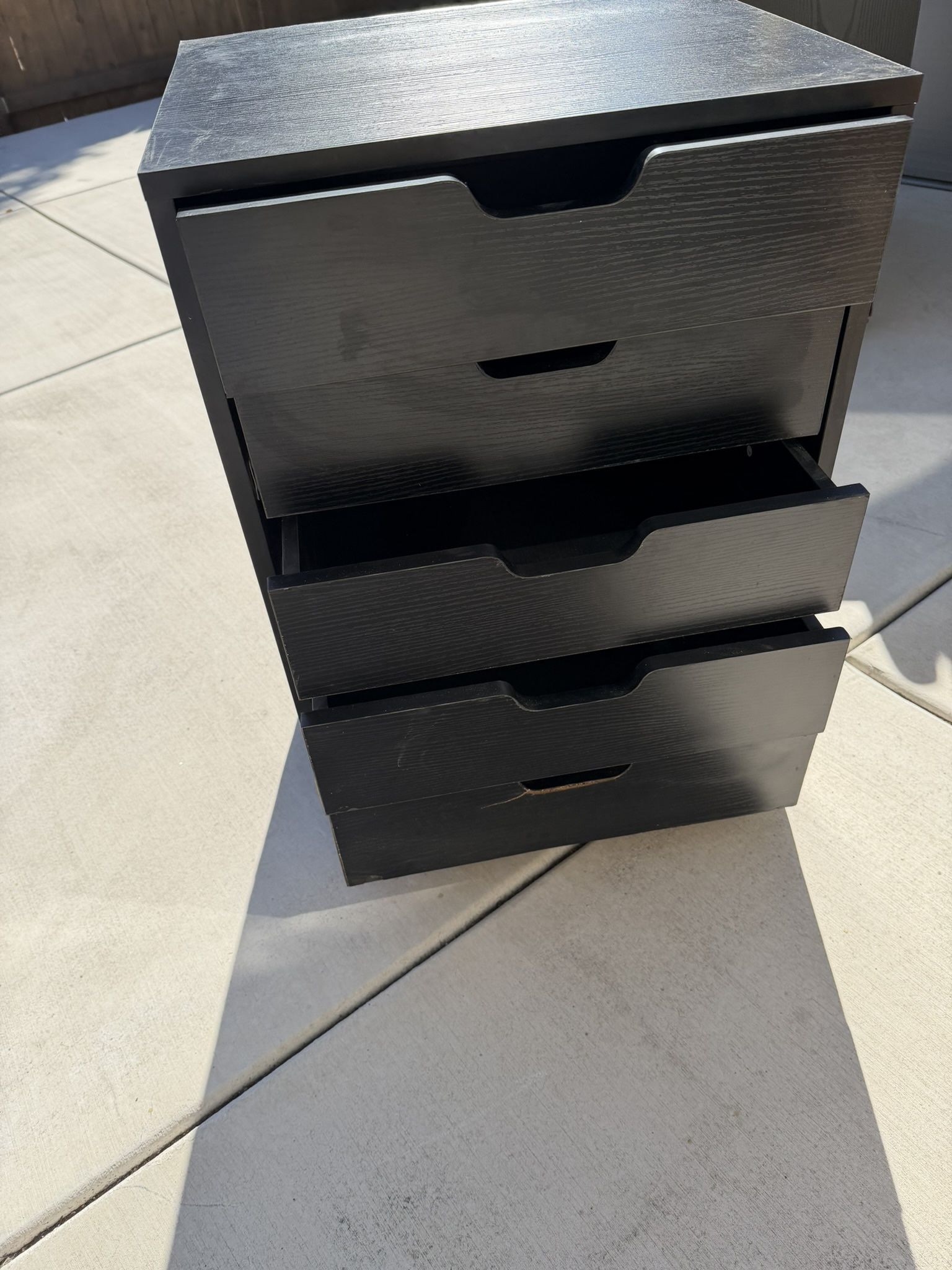 2 Desk Drawers 