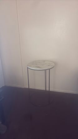 marbled coffee/mini medium table, white