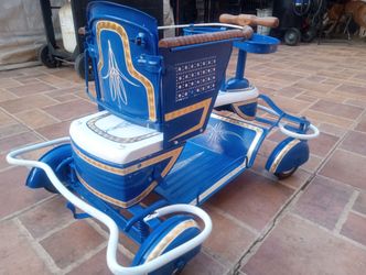 Kustom paint / pinstriping