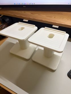 Desktop Speaker Stands w cable management pass through