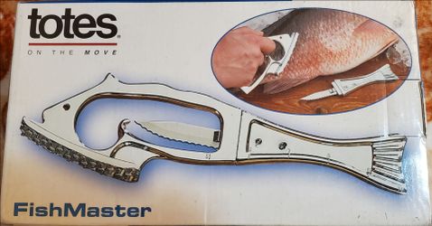 Totes FishMaster 2-in-1 Fish Scaling & Knife Tool