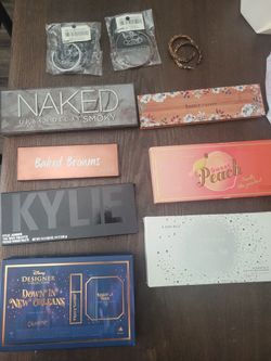 Earring and makeup bundle