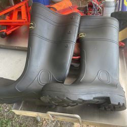 Brand New High Rubber Flood  Boots Size 8