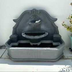 2 Piece Fountain Pump Included *Delivery Available For Additional Fee*