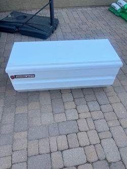 WEATHERGUARD TRUCK BOX