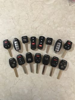 Venta y programación de llaves con chip y controles