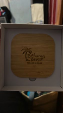 Bamboo bahama breez island grille wireless charger