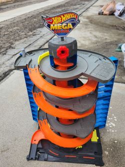 Hot Wheels big slide