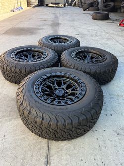 New wheel 17x9 6 lugs for any 4 runner,Toyota Tacoma used tires 265/70r17 Bfgoodrich ko2