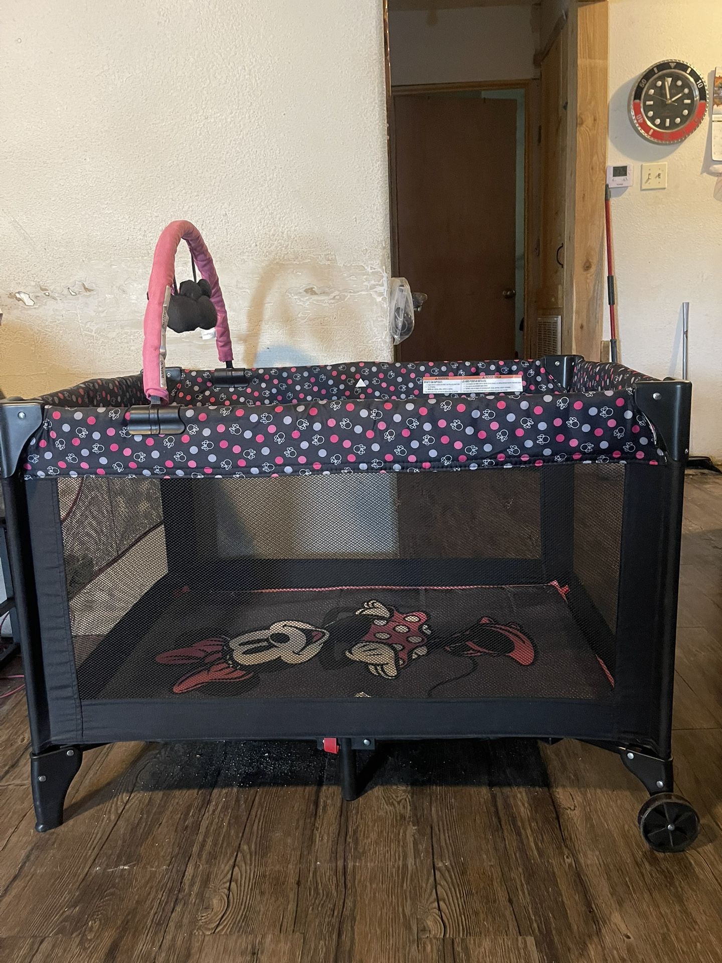 Minnie Mouse Playpen 