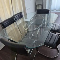 Glass Table With 6 Chairs 