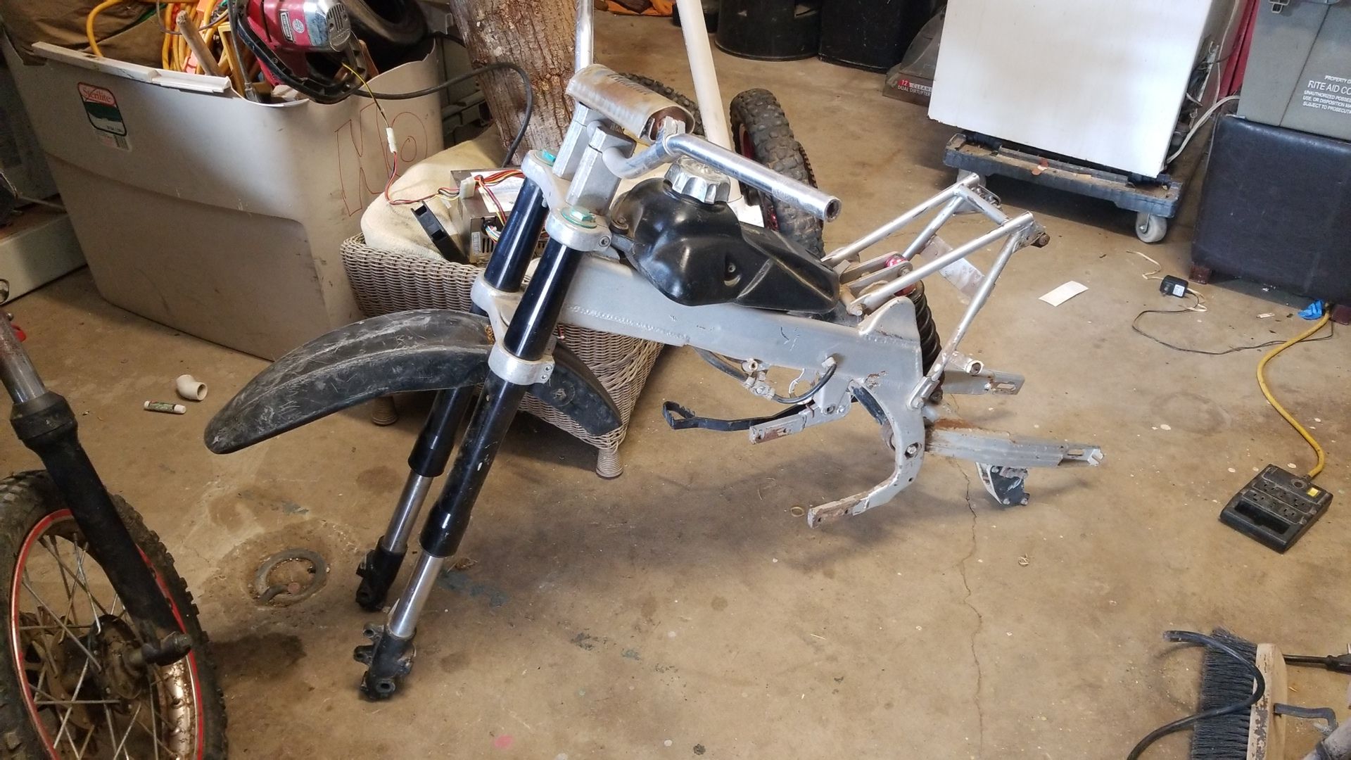 Dirt bike frame with gas tank