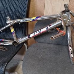 20" GT Interceptor Frame Set Mid School 