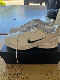 Nike Golf Shoes - Men’s 11