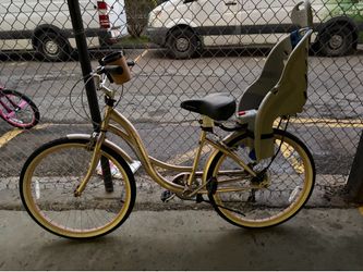 Women’s beach cruiser with infant seat