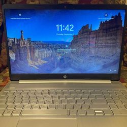 Laptop HP 15" 11 Generación, 8GB RAM, 245GB SSD,  PANTALLA TACTIL, PROCESADOR: AMD ALTHOM GOLD