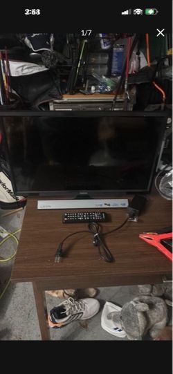 Samsung LED TV monitor with Remote 24 inch