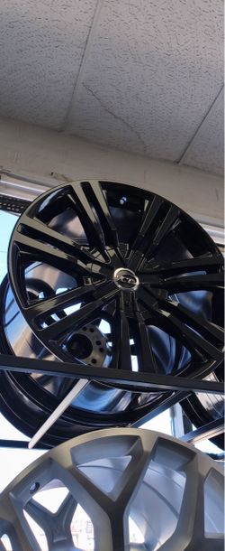 20" 6X139.7 SILVERADO & SIERRA RIMS Vehicle Fitment: Direct fit for Chevy Silverado 1500, GMC Sierra 1500, Tahoe, and Yukon models needing a 6x139.7