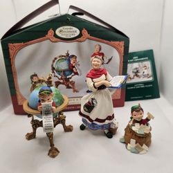 New 3 Pc Hallmark Keepsake Ornament Lettera Globus Mrs Claus Lettera Globe Box

Excellent condition, never displayed 

2001 Keepsake Ornament Collecto