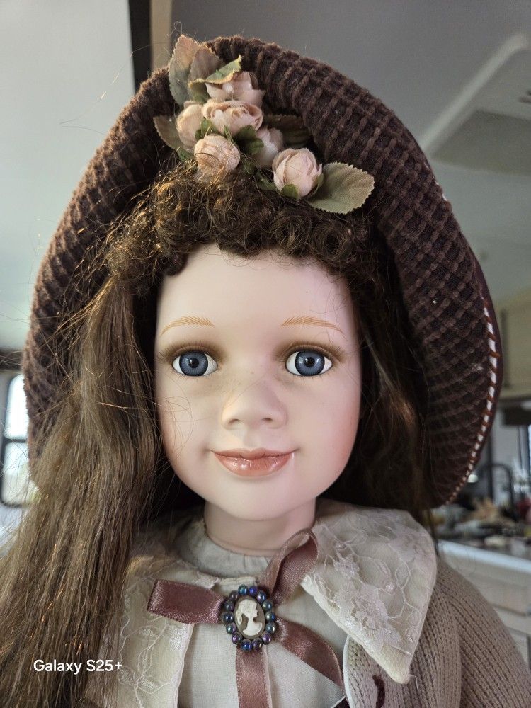 29" COMPLETE Goldenvale collection Porcelain Doll Tina with stand, hat, bear COA RARE