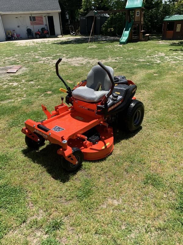 Brand New Ariens EDGE 42-in 20 -HP V-twin Gas Zero turn Riding Lawn Mower