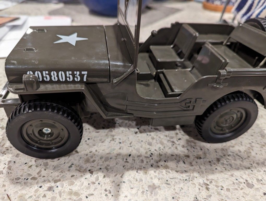 Army Jeep Chrysler Division With Clock ,Lights And Horn