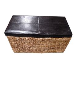 NICE WICKER STORAGE BOX LIGHT WEIGHT