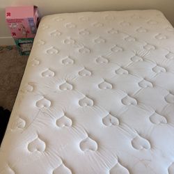 Queen Size Mattress With Box