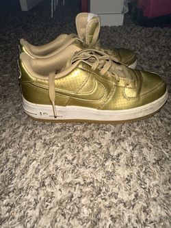 $65/obo 1992 Dream Team Limited Edition Gold Nike Air Force 1 Y4.5 Shoe Collectors- Super Rare!