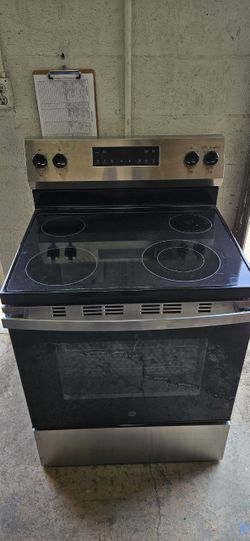 GE Electric oven ( Brand new)