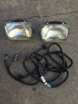 2006 Chevy Express headlights