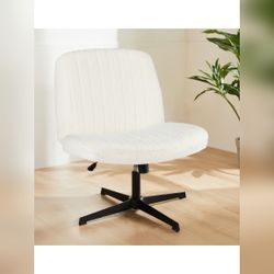 White Armchair Accent Chair, Pet-Free Smoke-Free Home - New – West Chester, PA