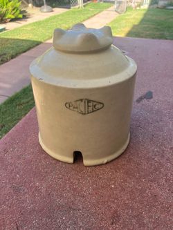 Antique pacific stoneware bird  feeder/water crock