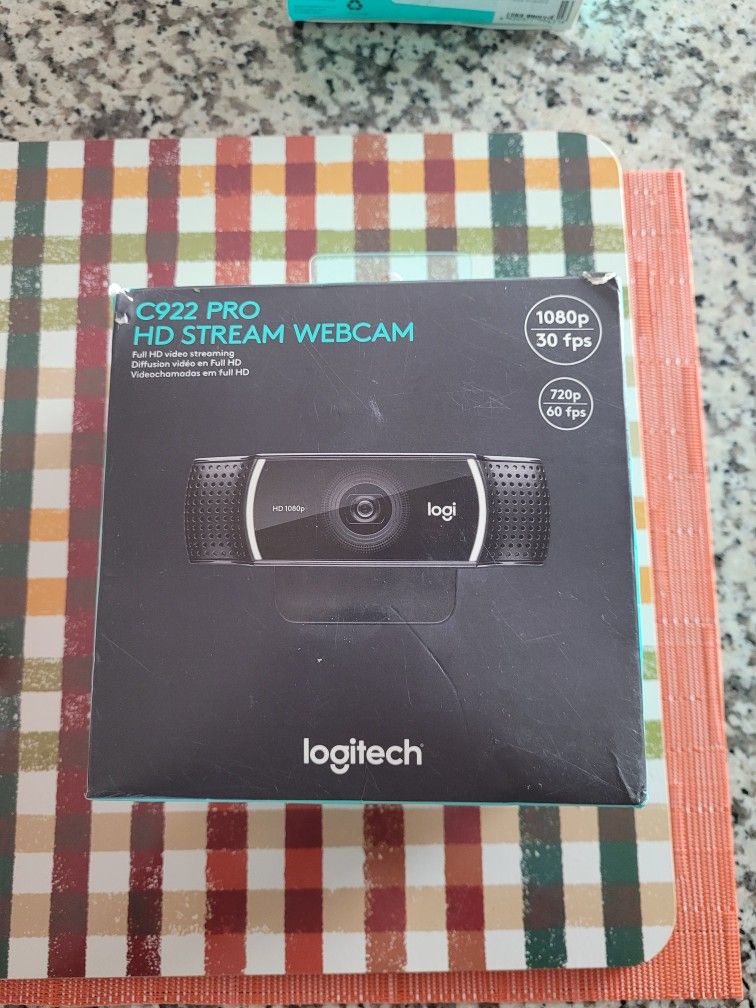 2 Logitech Webcams
