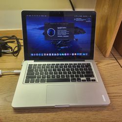 MACBOOK PRO CORE i5 AT 2.5GHZ (SHOP65)

