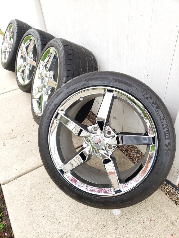 Staggered Corvette Sting Ray Rims