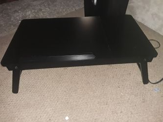 Portable work desk