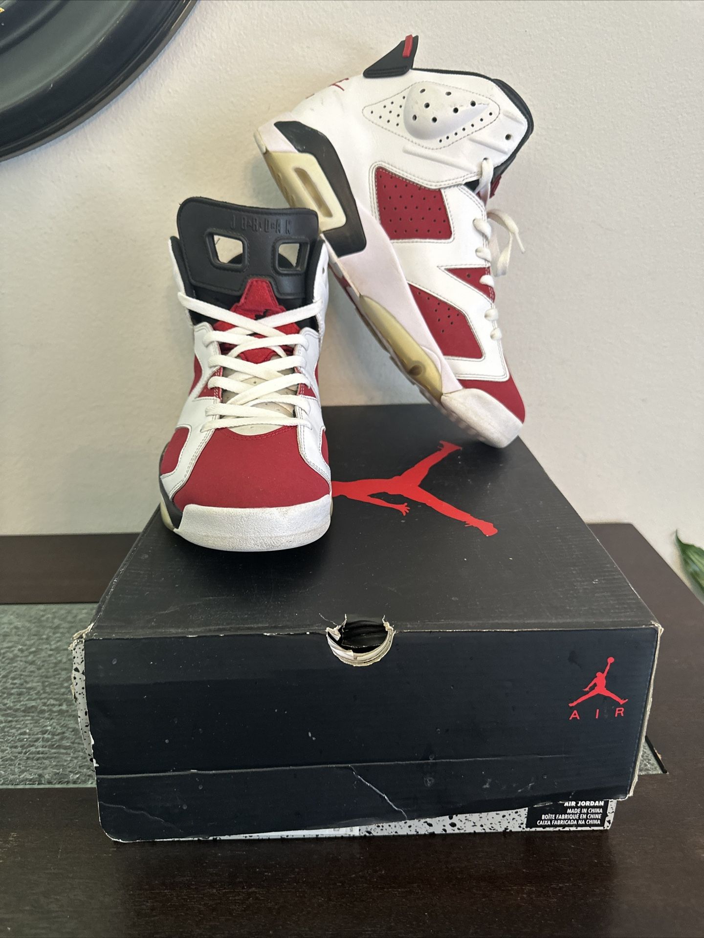 Size 11 - Jordan 6 Retro OG Mid Carmine