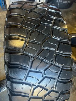 Tengo  esta llanta 285/70R17LT  BFGOODRICH ALL TMUD TERRAIN T/A KM3