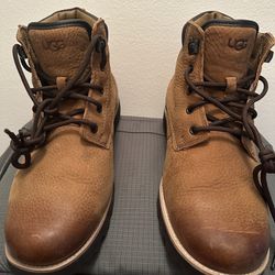 UGG   Men's Leather Boots 