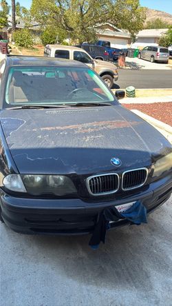 2001 BMW 325i estándar