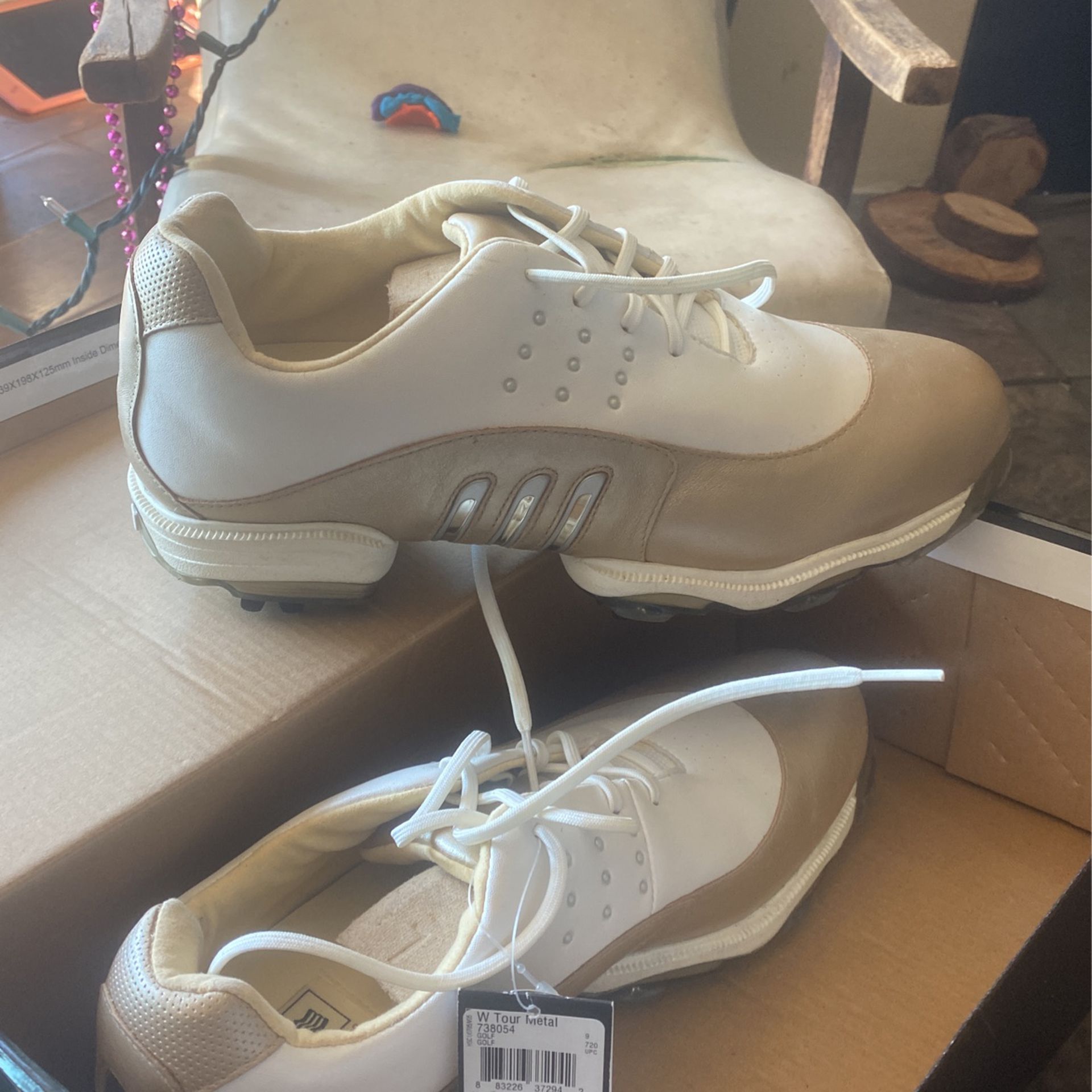 Colonos Descomponer Gruñón Adidas Gold Silver Tour Metal Golf Shoes for Sale in San Diego, CA - OfferUp