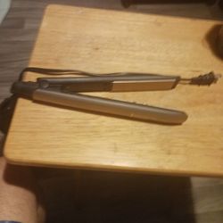 Remington Straightener